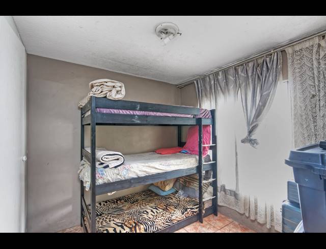 2 BEDROOM APARTMENT FOR SALE IN RIDGEWAY